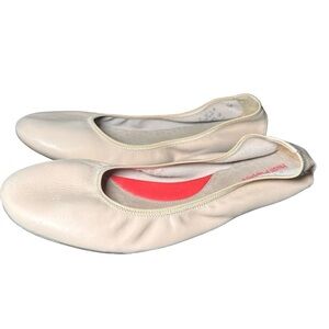 Hush Puppies Women's Chaste Ballet Leather Flat